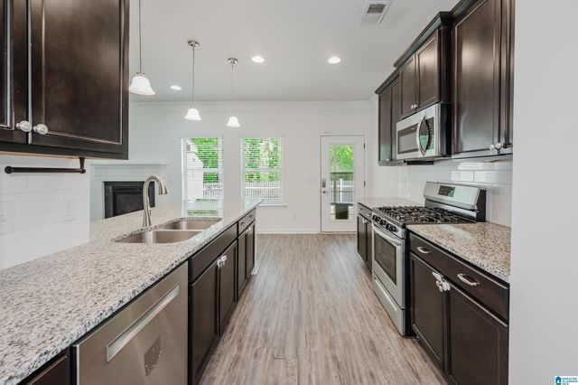 305 COUNTRYSIDE CIRCLE, Calera, AL 35040