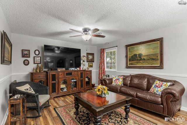 3015 INDIAN STREET, Vernon, TX 76384