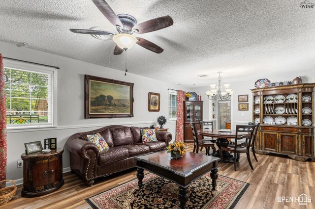 3015 INDIAN STREET, Vernon, TX 76384