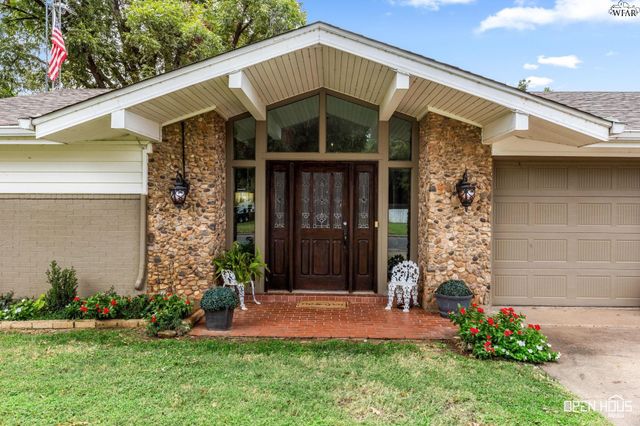 3015 INDIAN STREET, Vernon, TX 76384