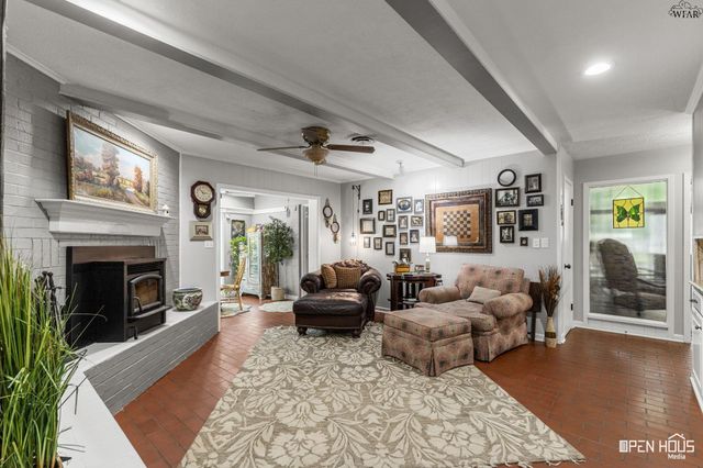 3015 INDIAN STREET, Vernon, TX 76384