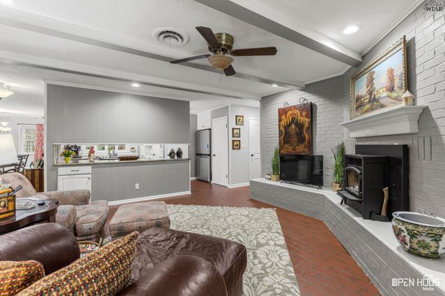 3015 INDIAN STREET, Vernon, TX 76384