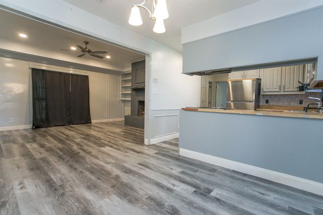 308 E Cottonwood Street, Leonard, TX 75452