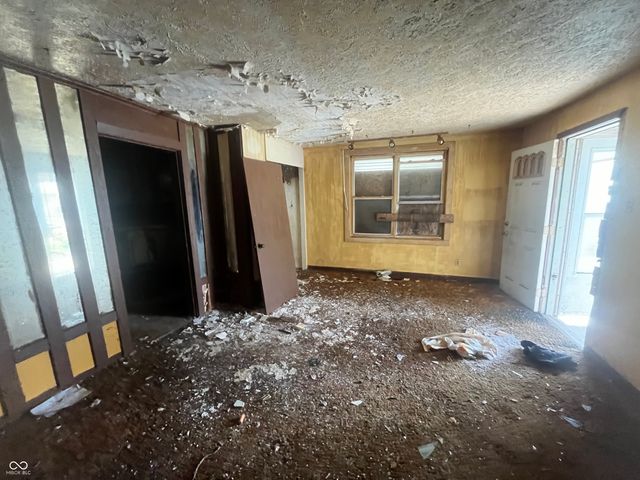 2327 Hoyt Avenue, Indianapolis, IN 46203