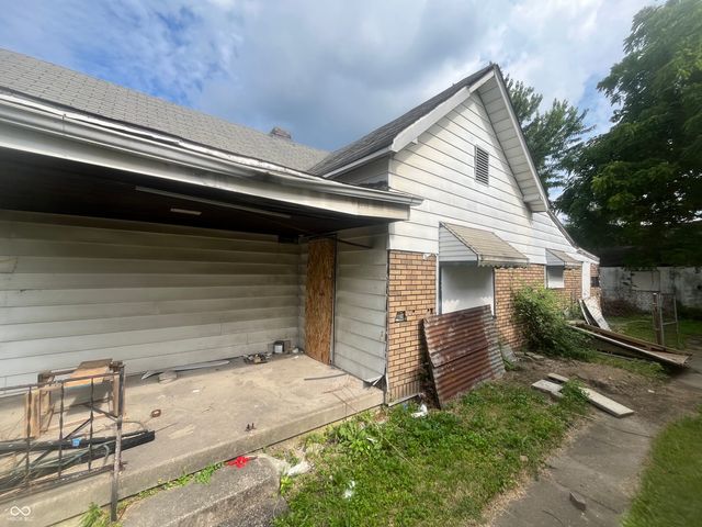 2327 Hoyt Avenue, Indianapolis, IN 46203