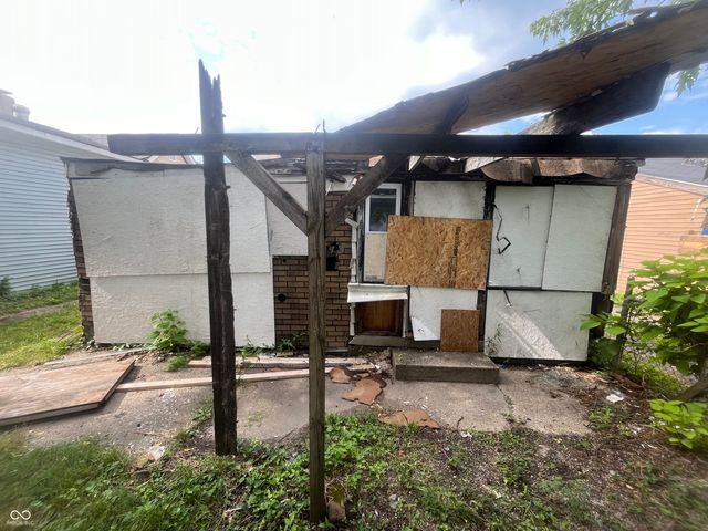 2327 Hoyt Avenue, Indianapolis, IN 46203