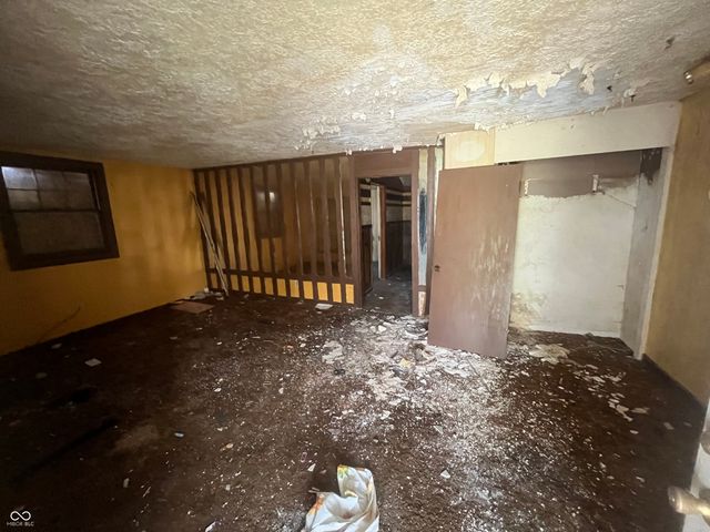 2327 Hoyt Avenue, Indianapolis, IN 46203