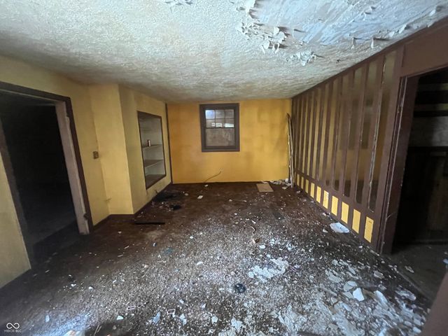 2327 Hoyt Avenue, Indianapolis, IN 46203