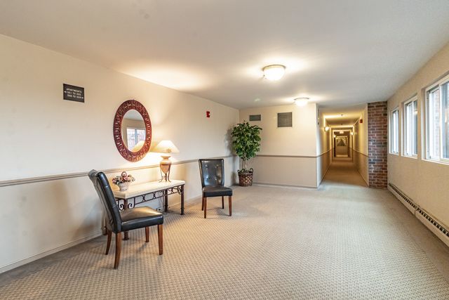 3030 Pheasant Creek Drive 307, Northbrook, IL 60062