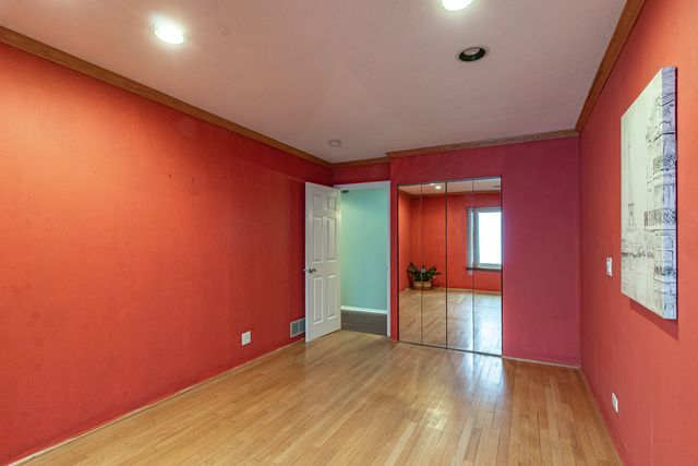 3030 Pheasant Creek Drive 307, Northbrook, IL 60062