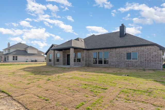670 Crystal Lake Lane, Red Oak, TX 75154