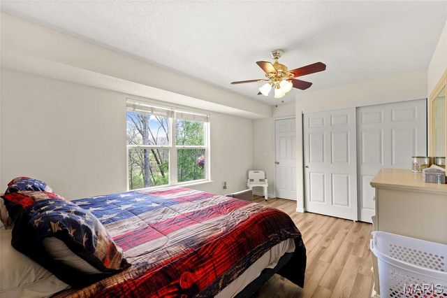 2340 Arkansas Drive, High Ridge, MO 63049