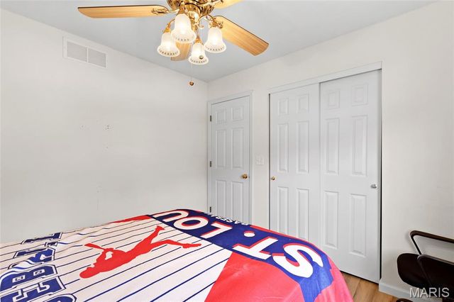 2340 Arkansas Drive, High Ridge, MO 63049