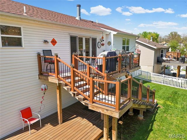 2340 Arkansas Drive, High Ridge, MO 63049