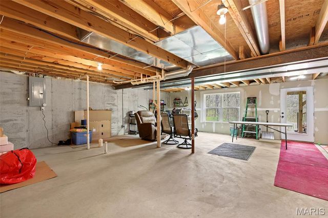 2340 Arkansas Drive, High Ridge, MO 63049