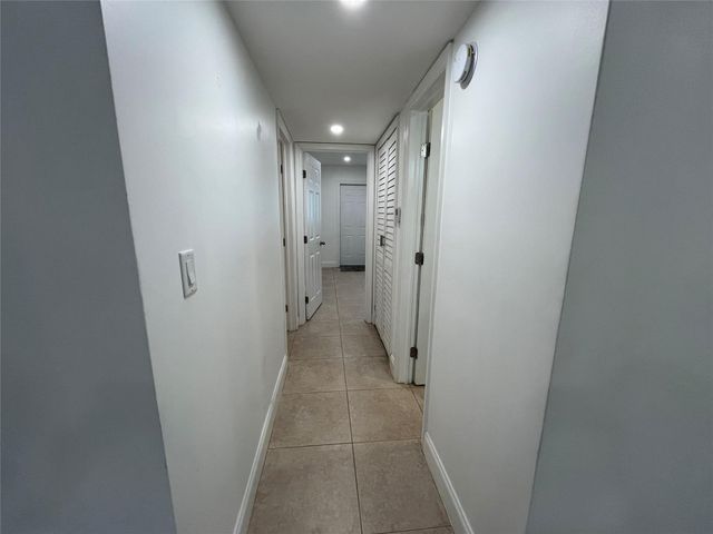 2100 NE 38th St 128, Lighthouse Point, FL 33064