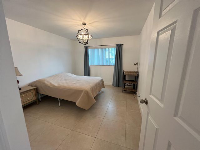 2100 NE 38th St 128, Lighthouse Point, FL 33064