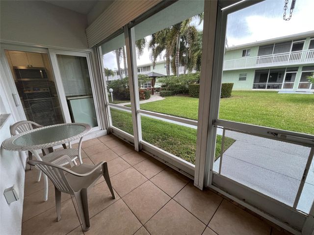 2100 NE 38th St 128, Lighthouse Point, FL 33064