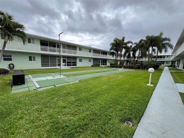 2100 NE 38th St 128, Lighthouse Point, FL 33064