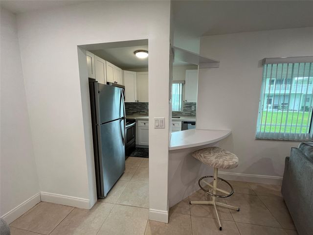 2100 NE 38th St 128, Lighthouse Point, FL 33064