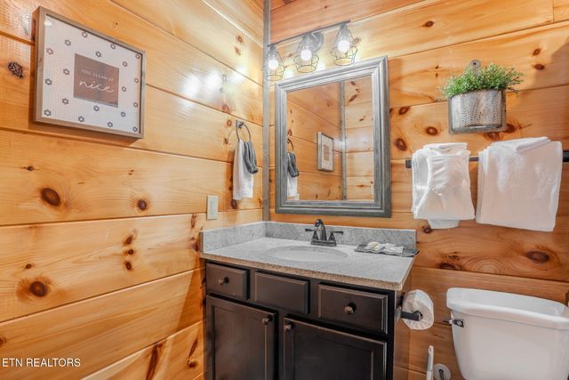 2043 Eagle Feather Drive, Sevierville, TN 37876