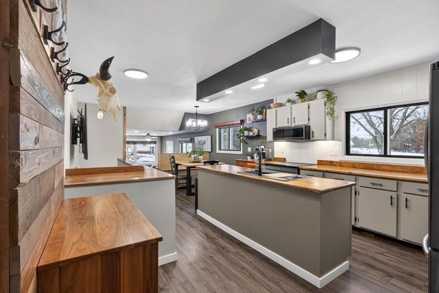 349 CRESTVIEW LANE, Nekoosa, WI 54457