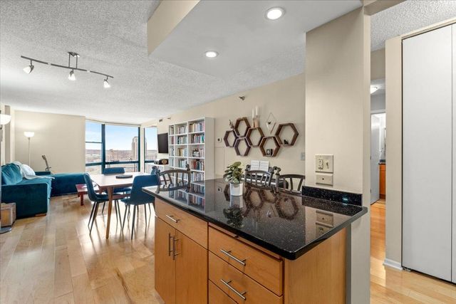 401 S 1st Street 1612, Minneapolis, MN 55401