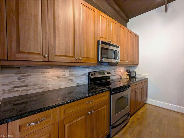 836 Oak Street 304, Winston-salem, NC 27101