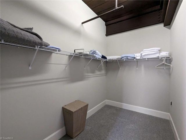 836 Oak Street 304, Winston-salem, NC 27101