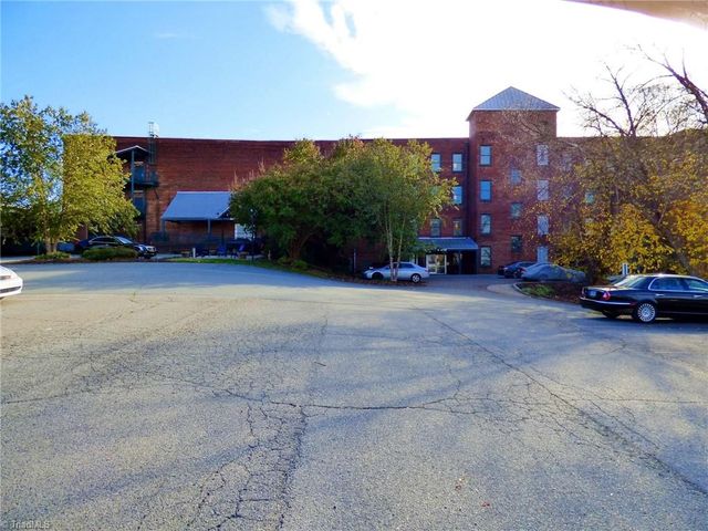 836 Oak Street 304, Winston-salem, NC 27101