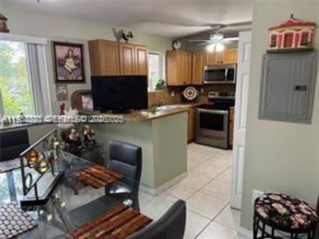 1250 SE 28th Court 206, Homestead, FL 33035