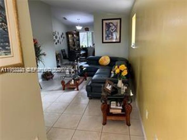 1250 SE 28th Court 206, Homestead, FL 33035
