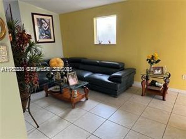 1250 SE 28th Court 206, Homestead, FL 33035