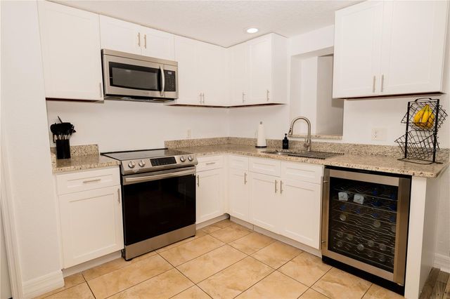 39736 MEADOWOOD LOOP, Zephyrhills, FL 33542