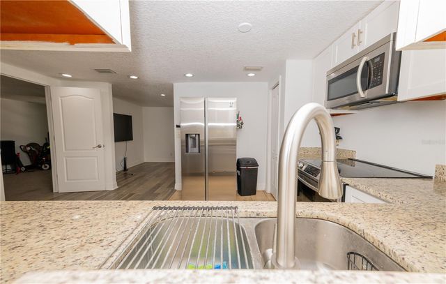 39736 MEADOWOOD LOOP, Zephyrhills, FL 33542