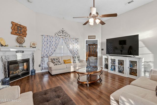 5696 Blocker Street, Olive Branch, MS 38654