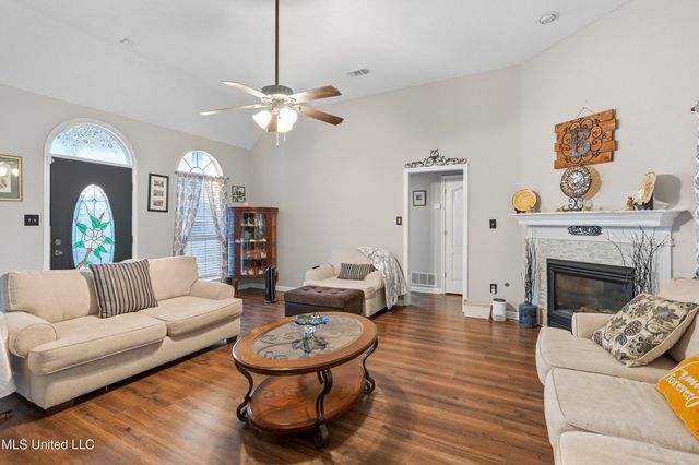 5696 Blocker Street, Olive Branch, MS 38654