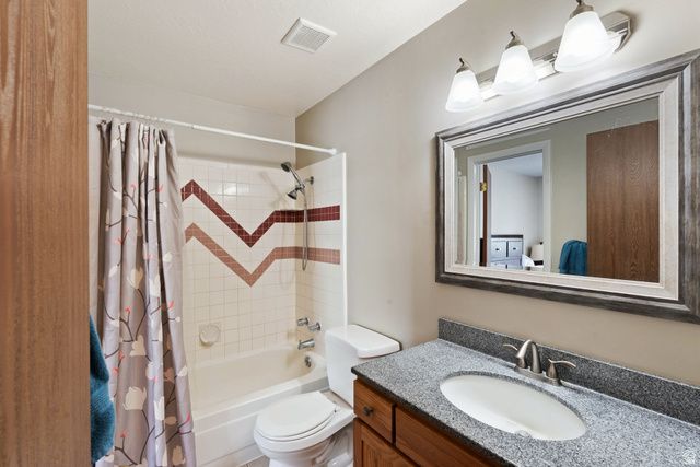 233 W 1675 N, Layton, UT 84041