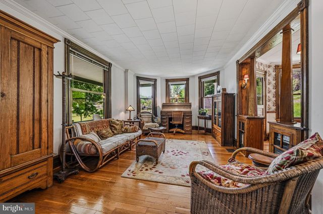 1101 YORKLYN RD, Hockessin, DE 19707