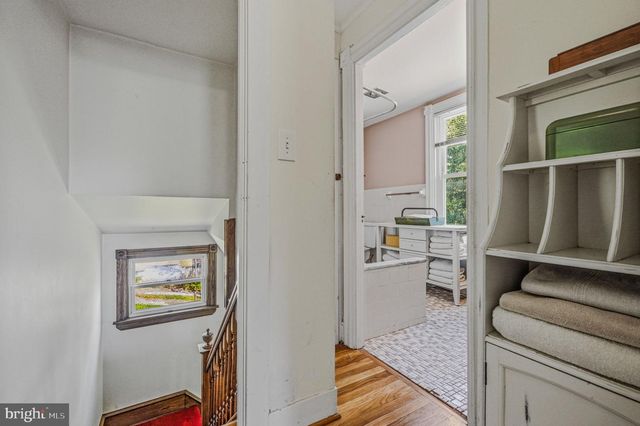 1101 YORKLYN RD, Hockessin, DE 19707