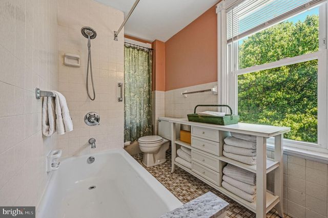 1101 YORKLYN RD, Hockessin, DE 19707