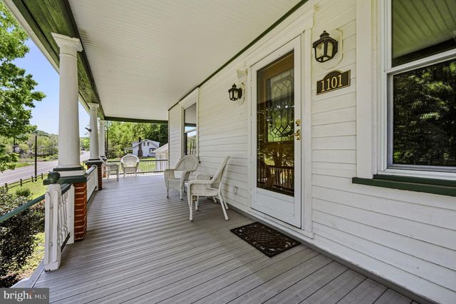 1101 YORKLYN RD, Hockessin, DE 19707
