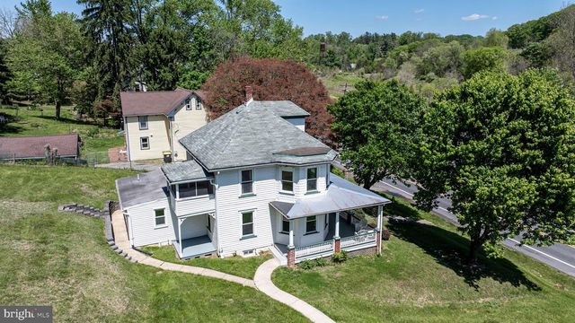 1101 YORKLYN RD, Hockessin, DE 19707