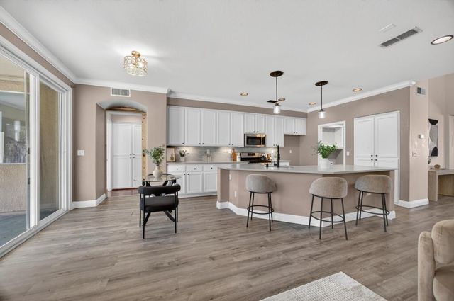 139 Ainger Cir, Sacramento, CA 95835