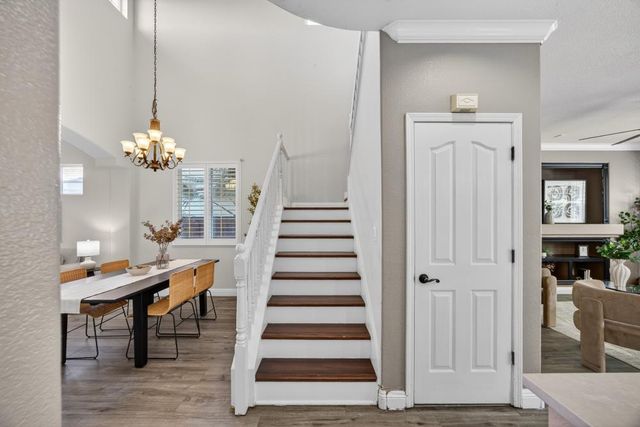 139 Ainger Cir, Sacramento, CA 95835