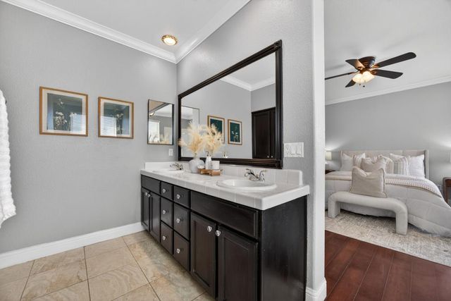 139 Ainger Cir, Sacramento, CA 95835