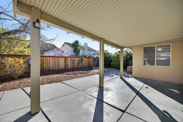 139 Ainger Cir, Sacramento, CA 95835