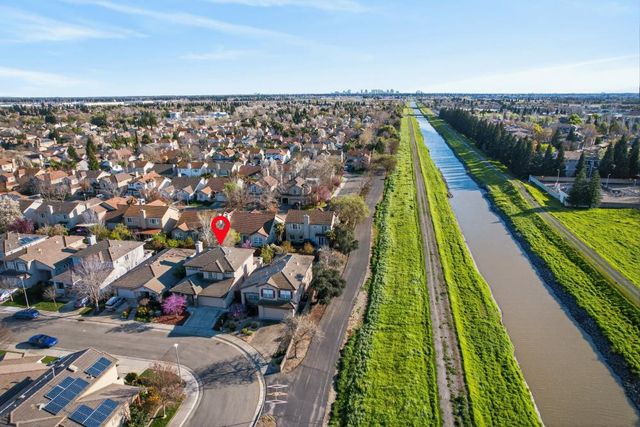 139 Ainger Cir, Sacramento, CA 95835