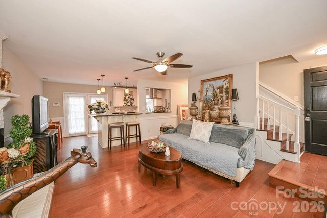 8908 Golf Ridge Drive, Charlotte, NC 28277