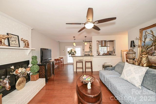 8908 Golf Ridge Drive, Charlotte, NC 28277